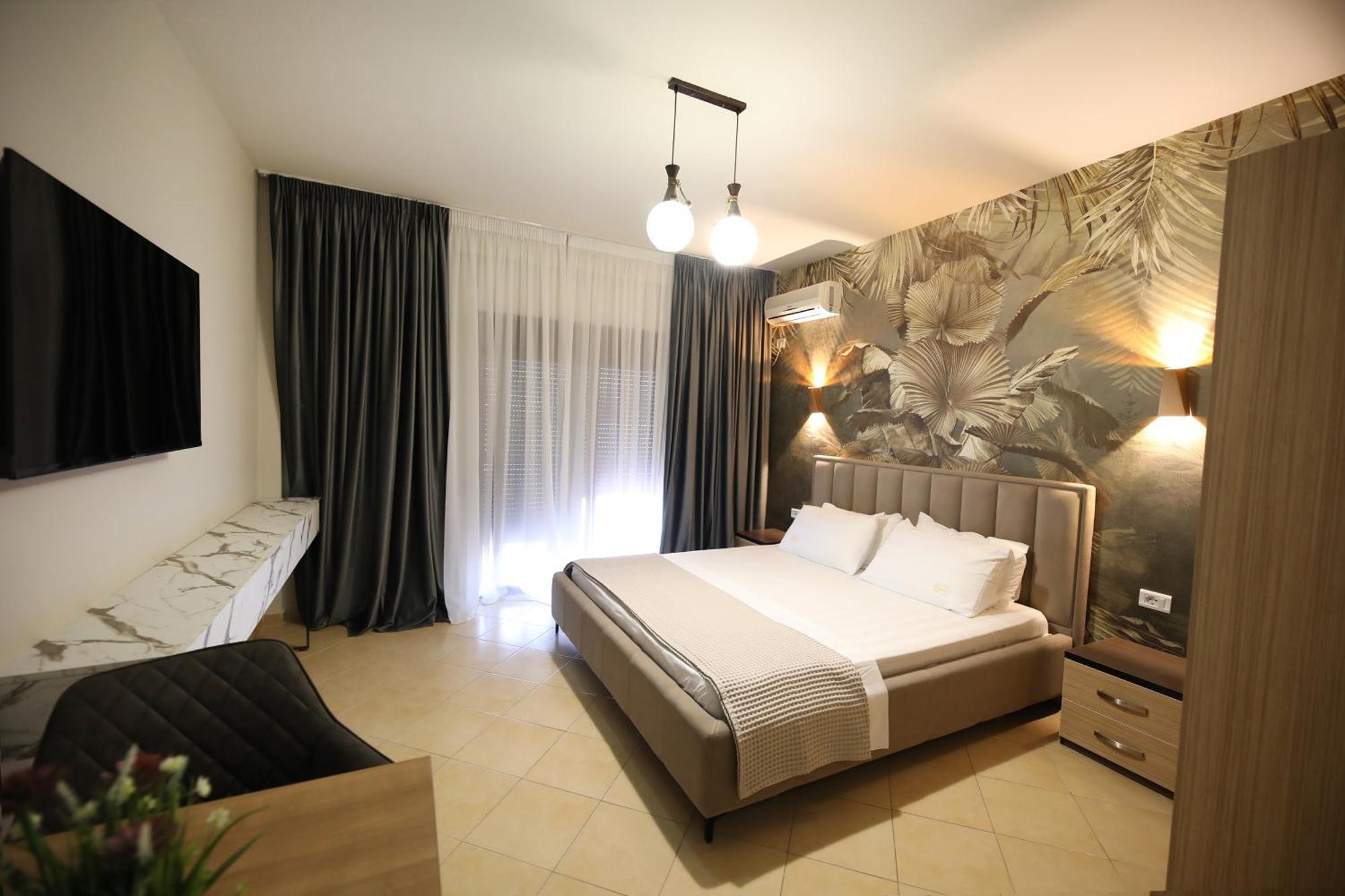 Hotel Erjuma Вльора Екстер'єр фото