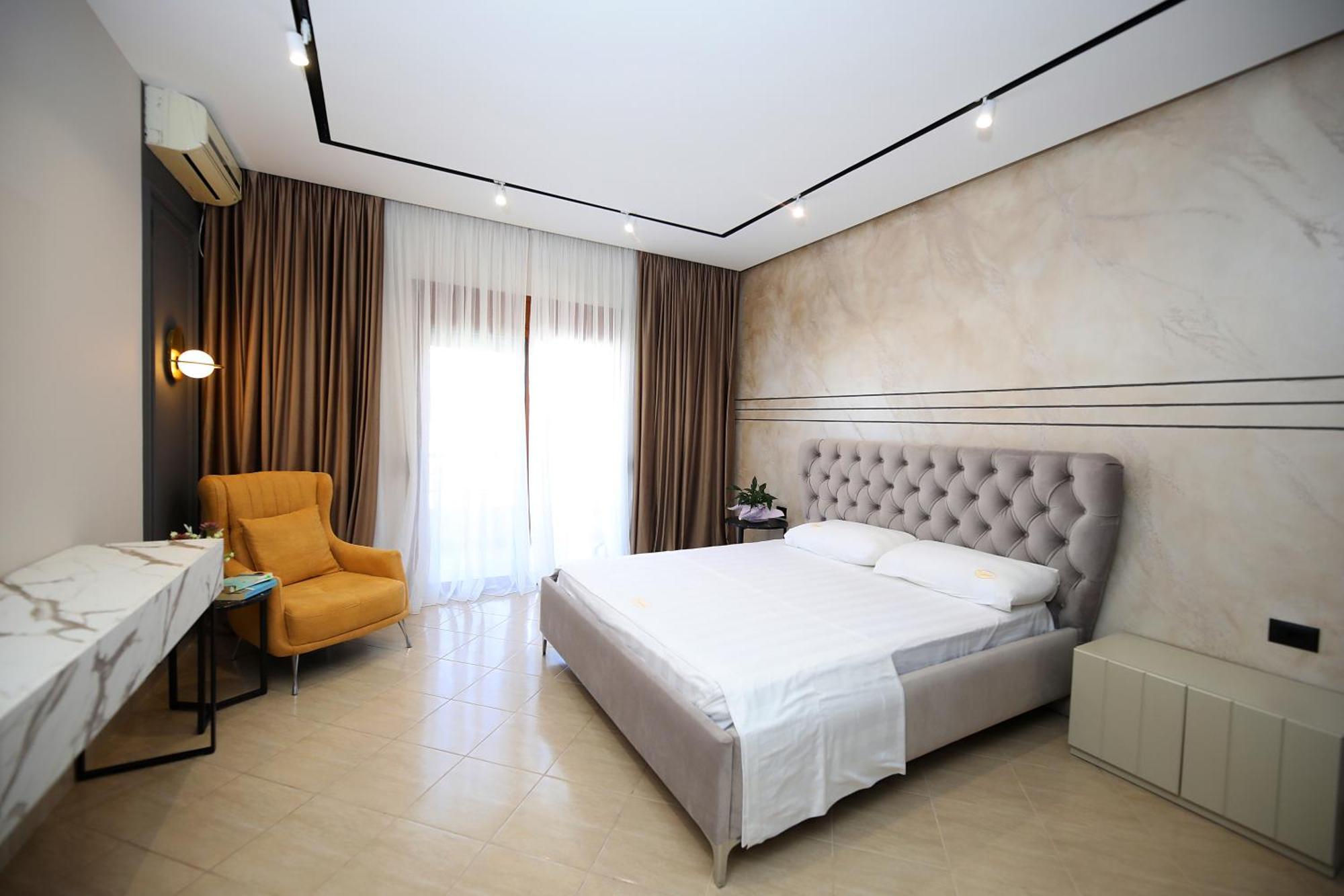 Hotel Erjuma Вльора Екстер'єр фото